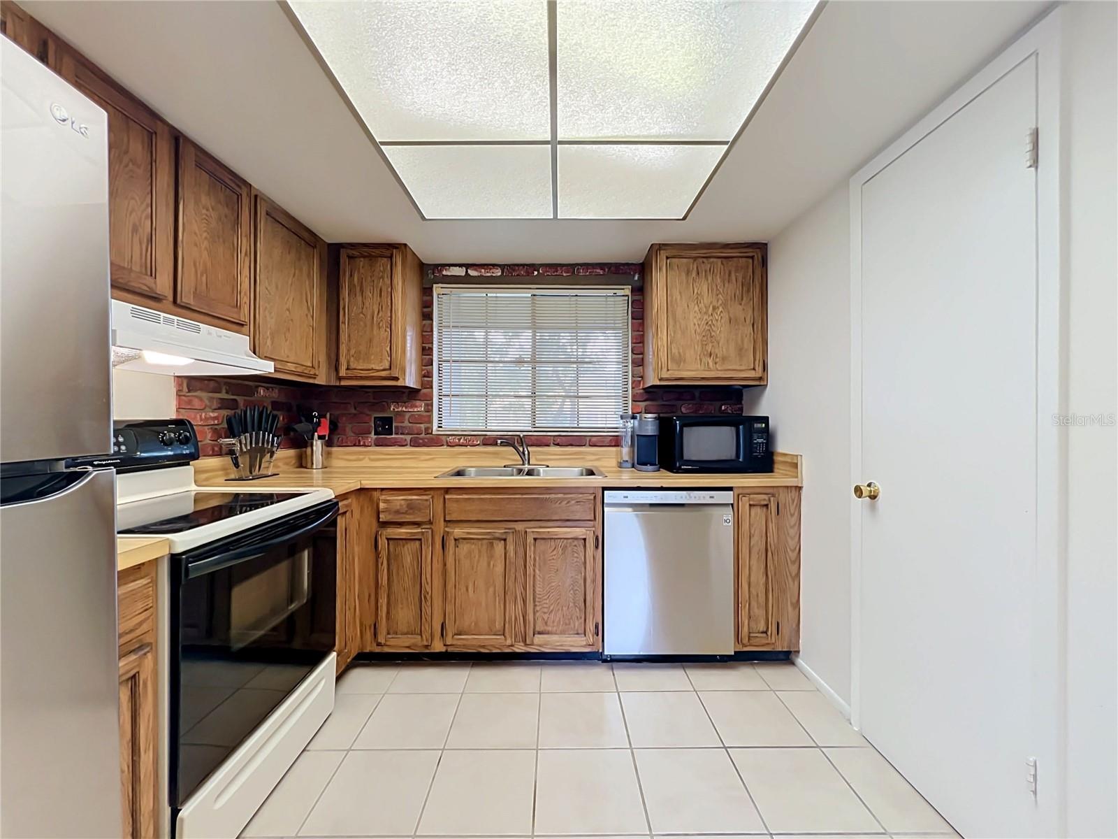 WHISPERWOOD CONDO - Residential