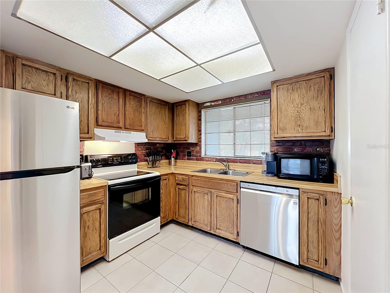 WHISPERWOOD CONDO - Residential