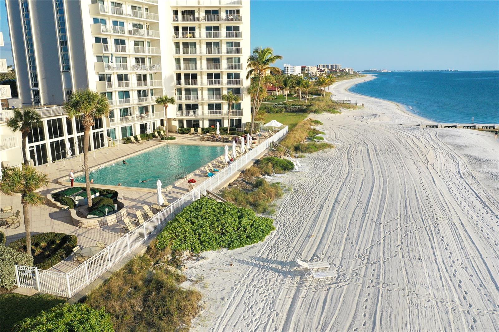 ISLANDER CLUB OF LONGBOAT - Residential