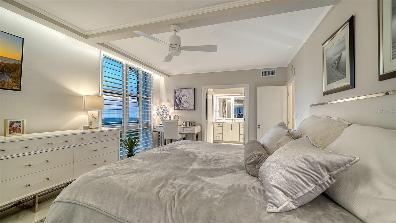 ISLANDER CLUB OF LONGBOAT - Residential