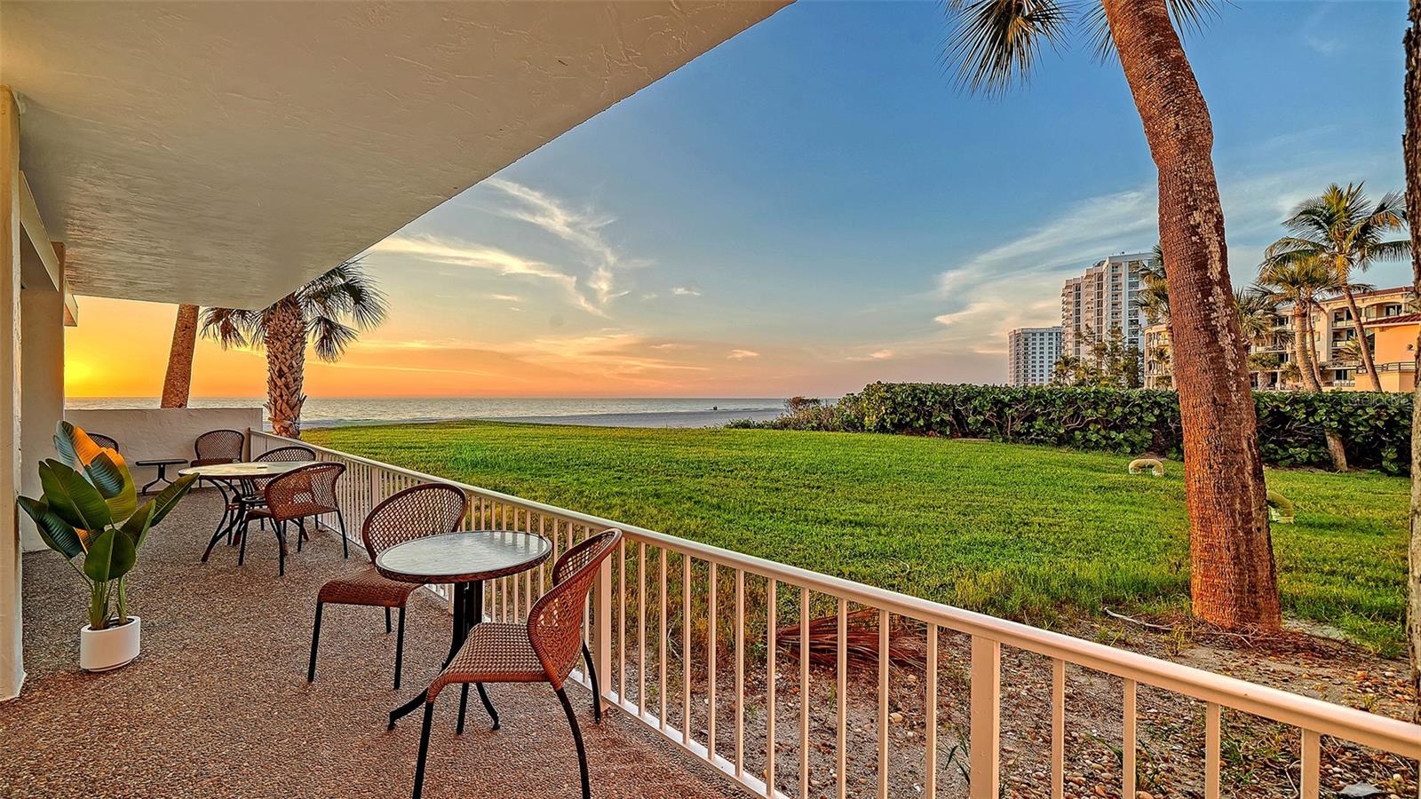 ISLANDER CLUB OF LONGBOAT - Residential
