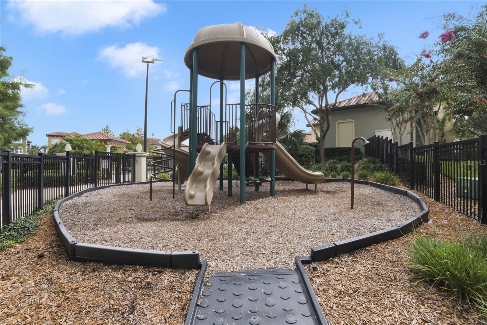 FOUNTAIN PARKE AT LAKE MARY PH 2 - Residential