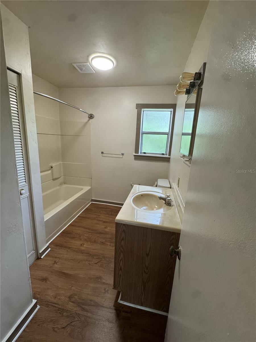 IDYLWILD - Residential Lease