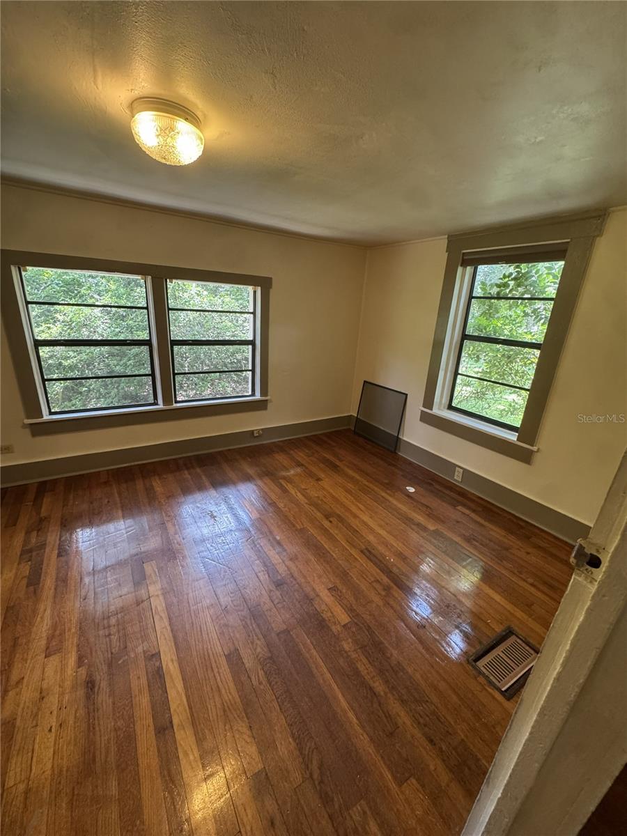 IDYLWILD - Residential Lease