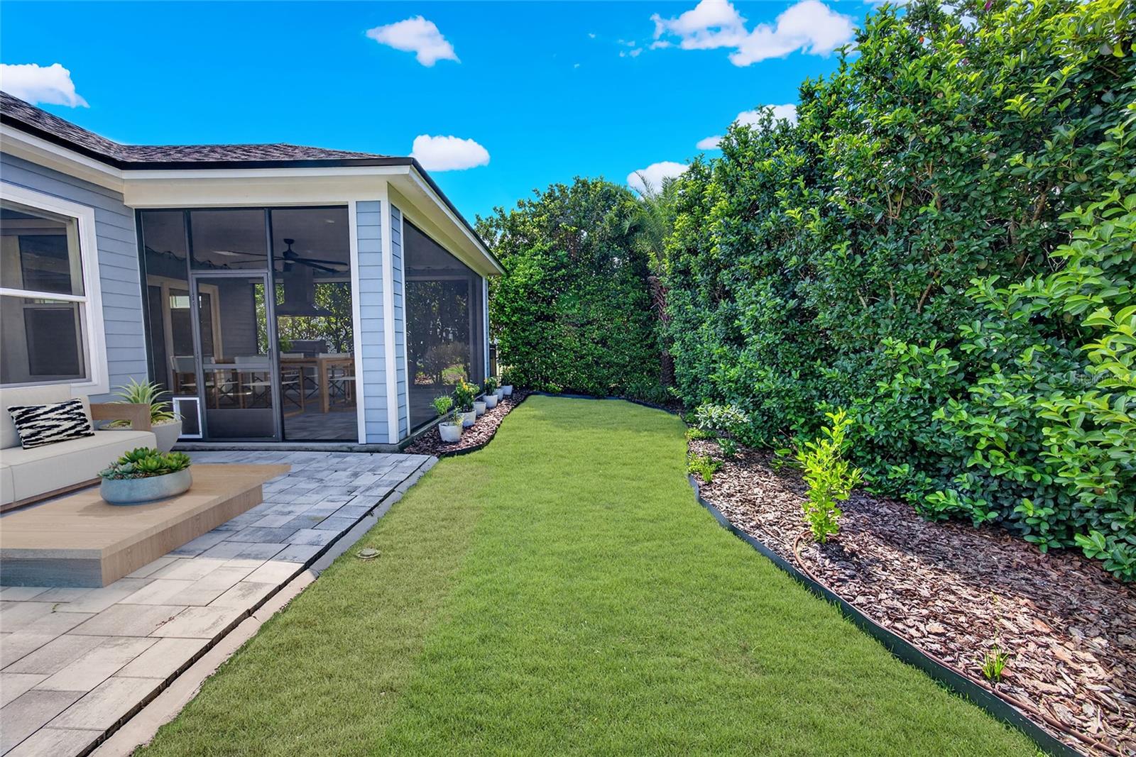 OAKMONT PH 2 PB 32 PG 30 - Residential