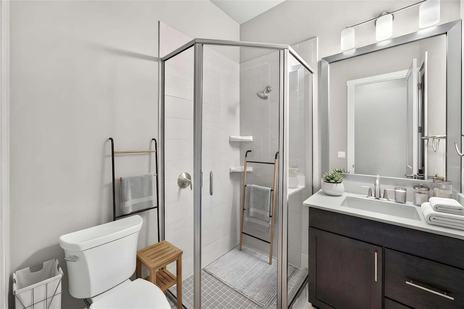 OAKMONT PH 2 PB 32 PG 30 - Residential