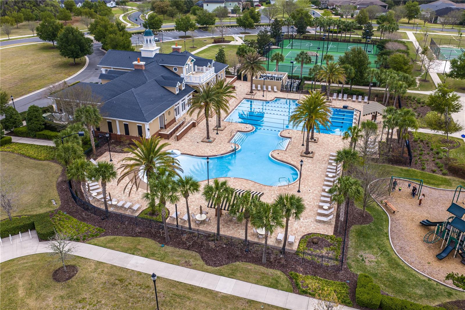 OAKMONT PH 2 PB 32 PG 30 - Residential