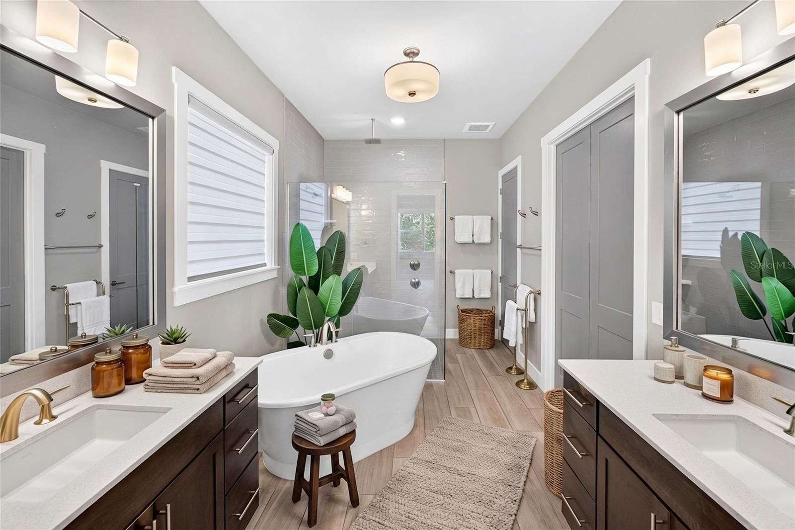 OAKMONT PH 2 PB 32 PG 30 - Residential