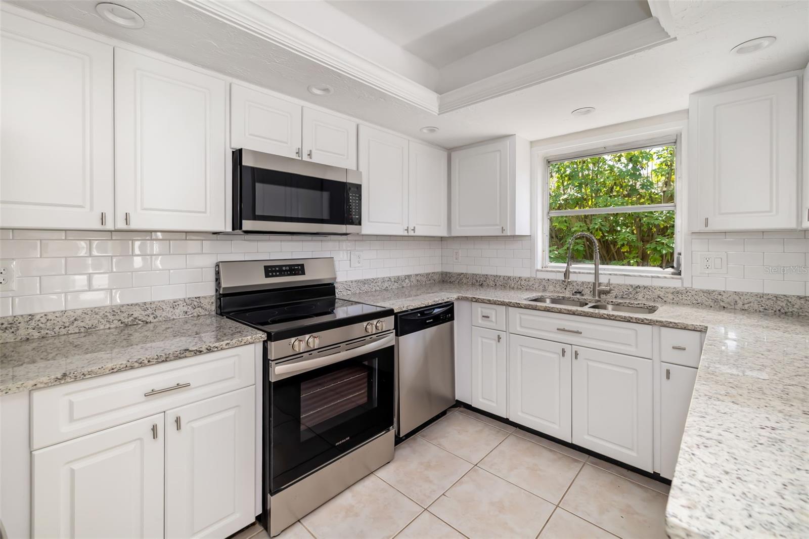 PEACEFUL VISTA HOMES - Residential