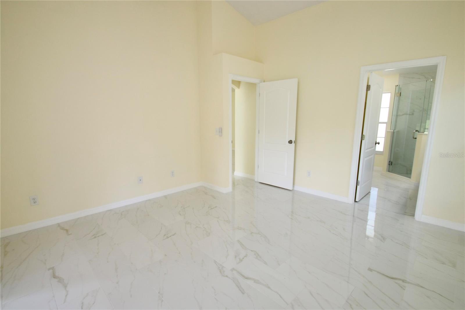 LEESBURG SLEEPY HOLLOW FIRST ADD - Residential