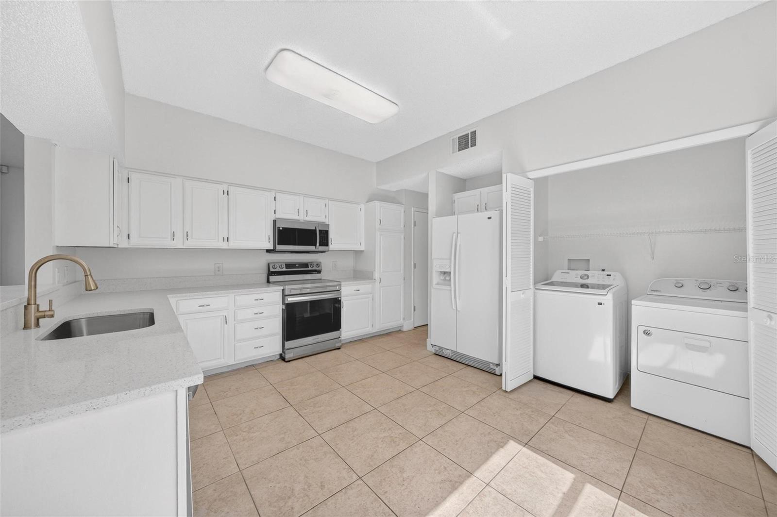 GREENWOOD LAKES UNIT D-3B 2ND ADD - Residential