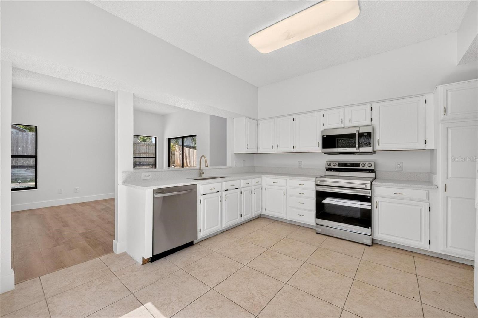 GREENWOOD LAKES UNIT D-3B 2ND ADD - Residential