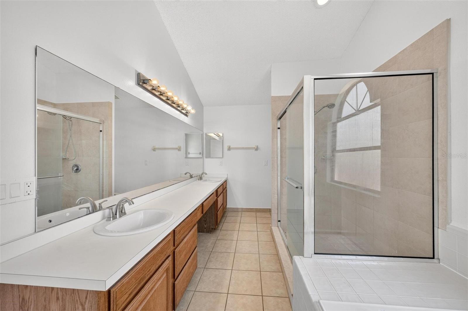 GREENWOOD LAKES UNIT D-3B 2ND ADD - Residential