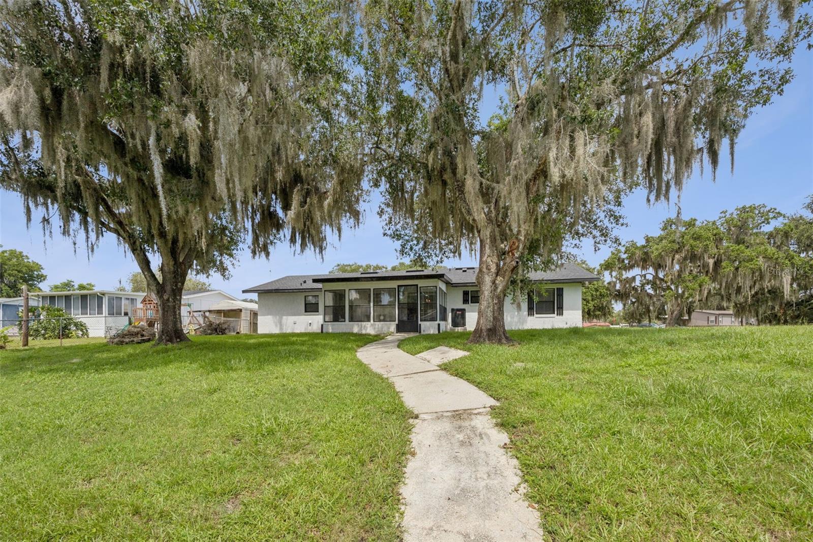 PALM SHADOWS VACD - Residential