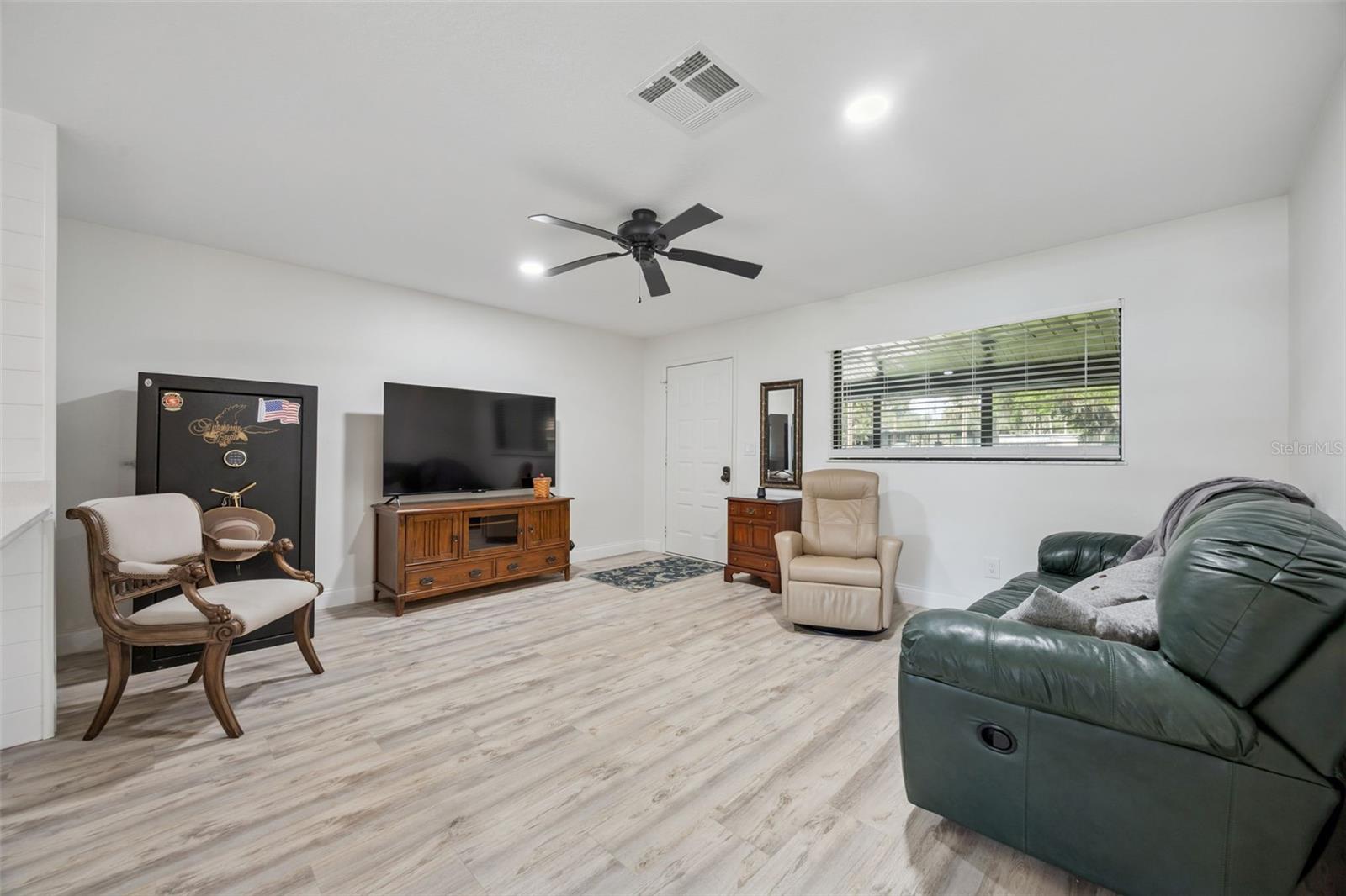 PALM SHADOWS VACD - Residential