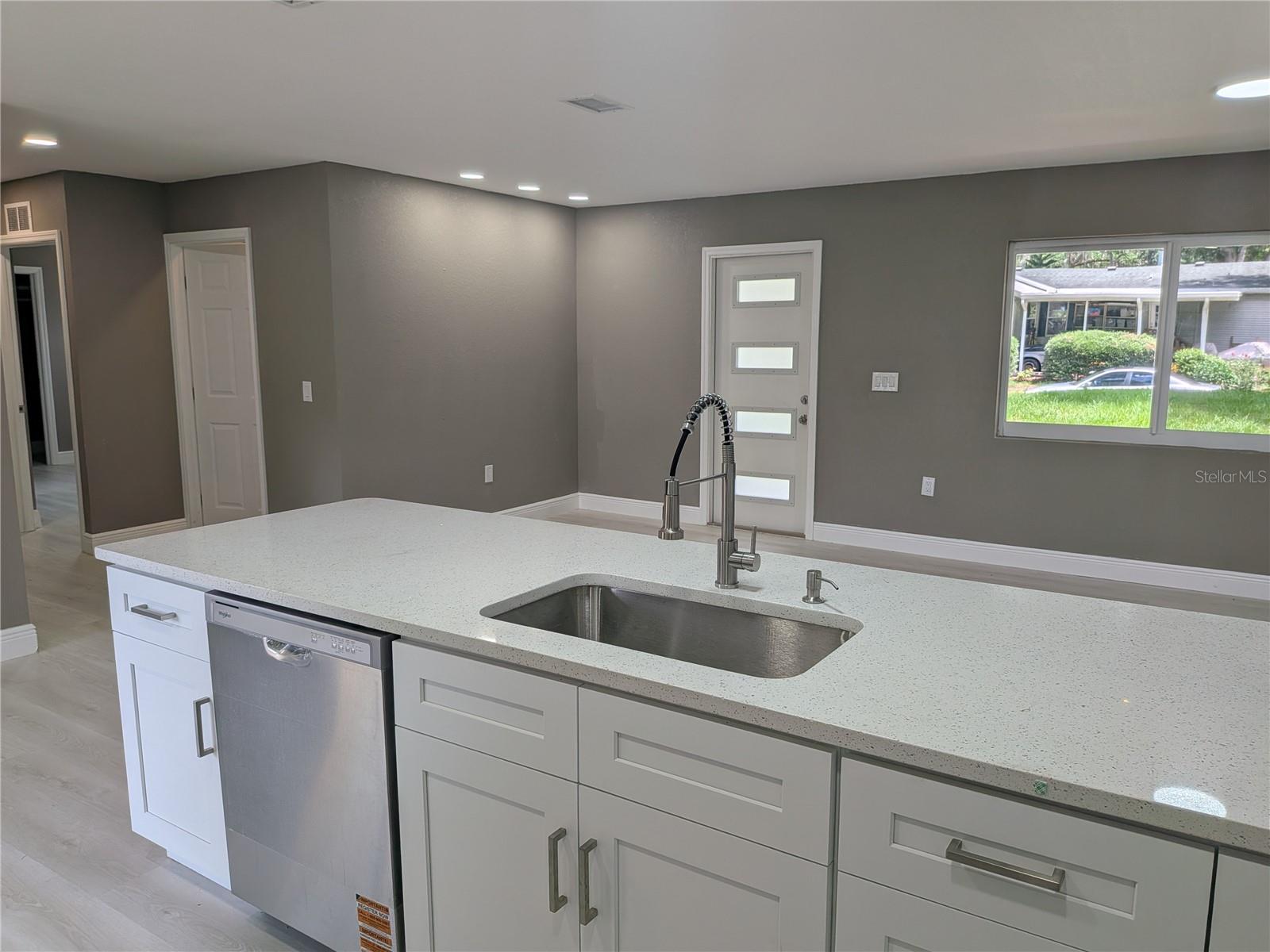 LAKE ANNE ESTATES - Residential