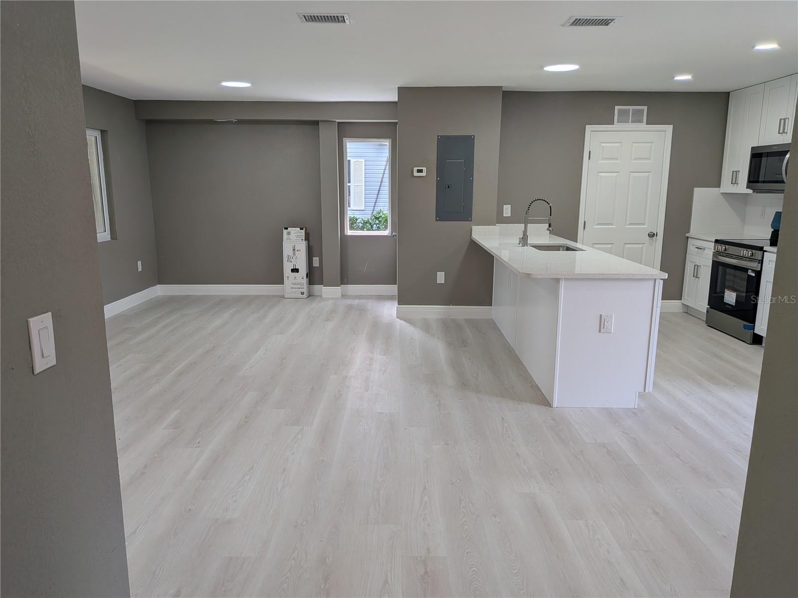LAKE ANNE ESTATES - Residential