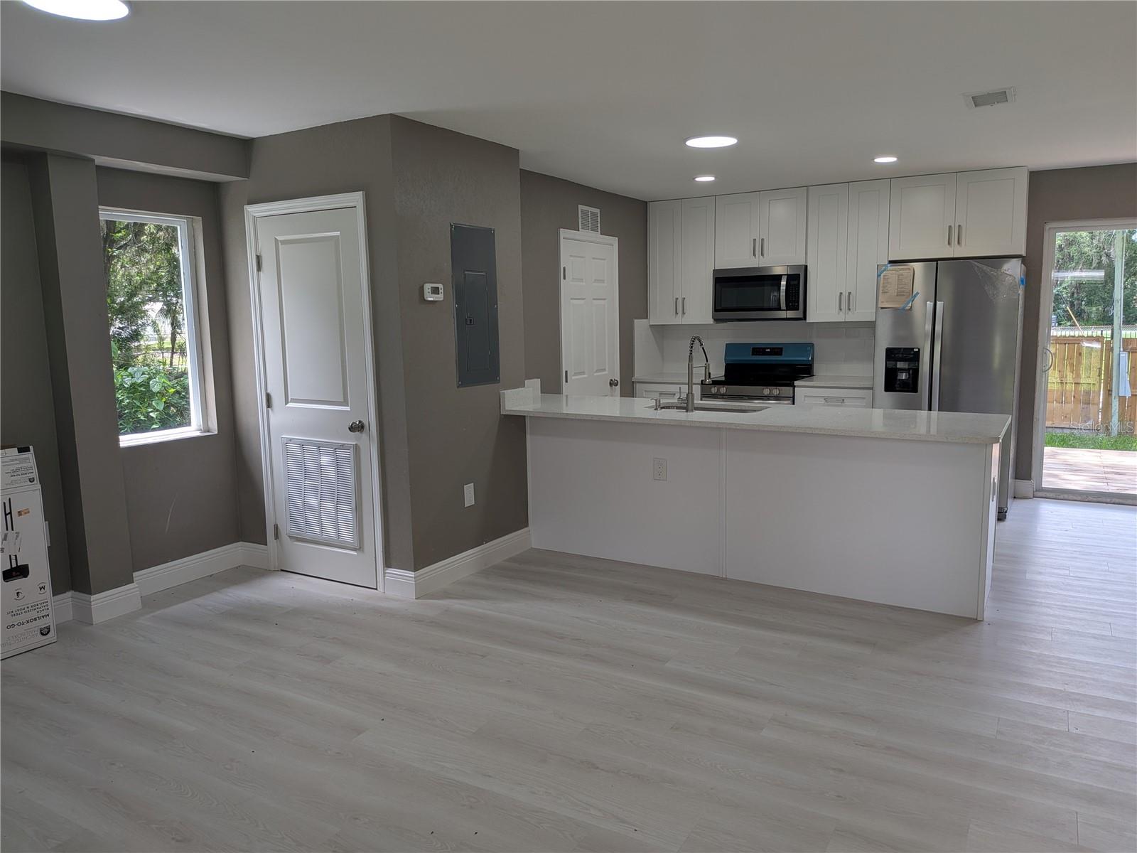 LAKE ANNE ESTATES - Residential