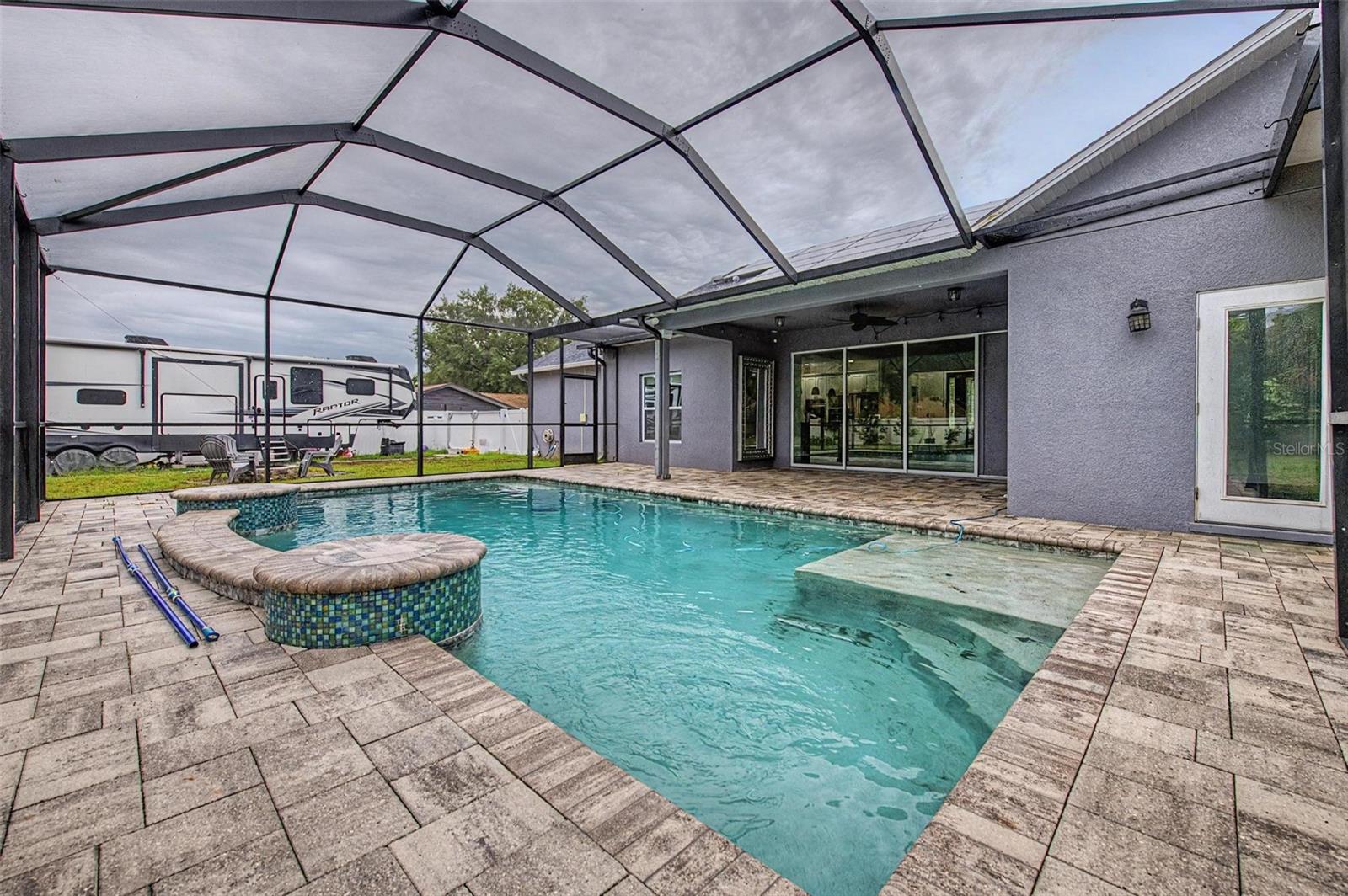 ROYAL CREST ESTATES UNIT 1 - Residential Lease