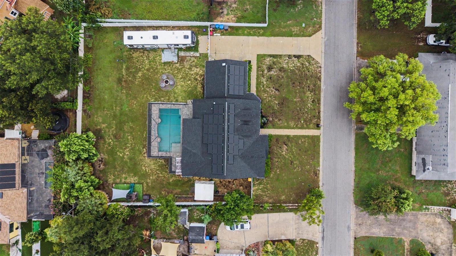 ROYAL CREST ESTATES UNIT 1 - Residential Lease