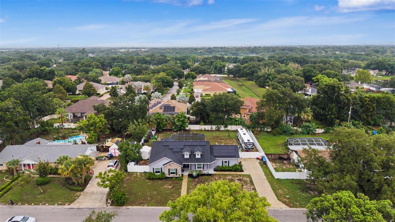 ROYAL CREST ESTATES UNIT 1 - Residential Lease