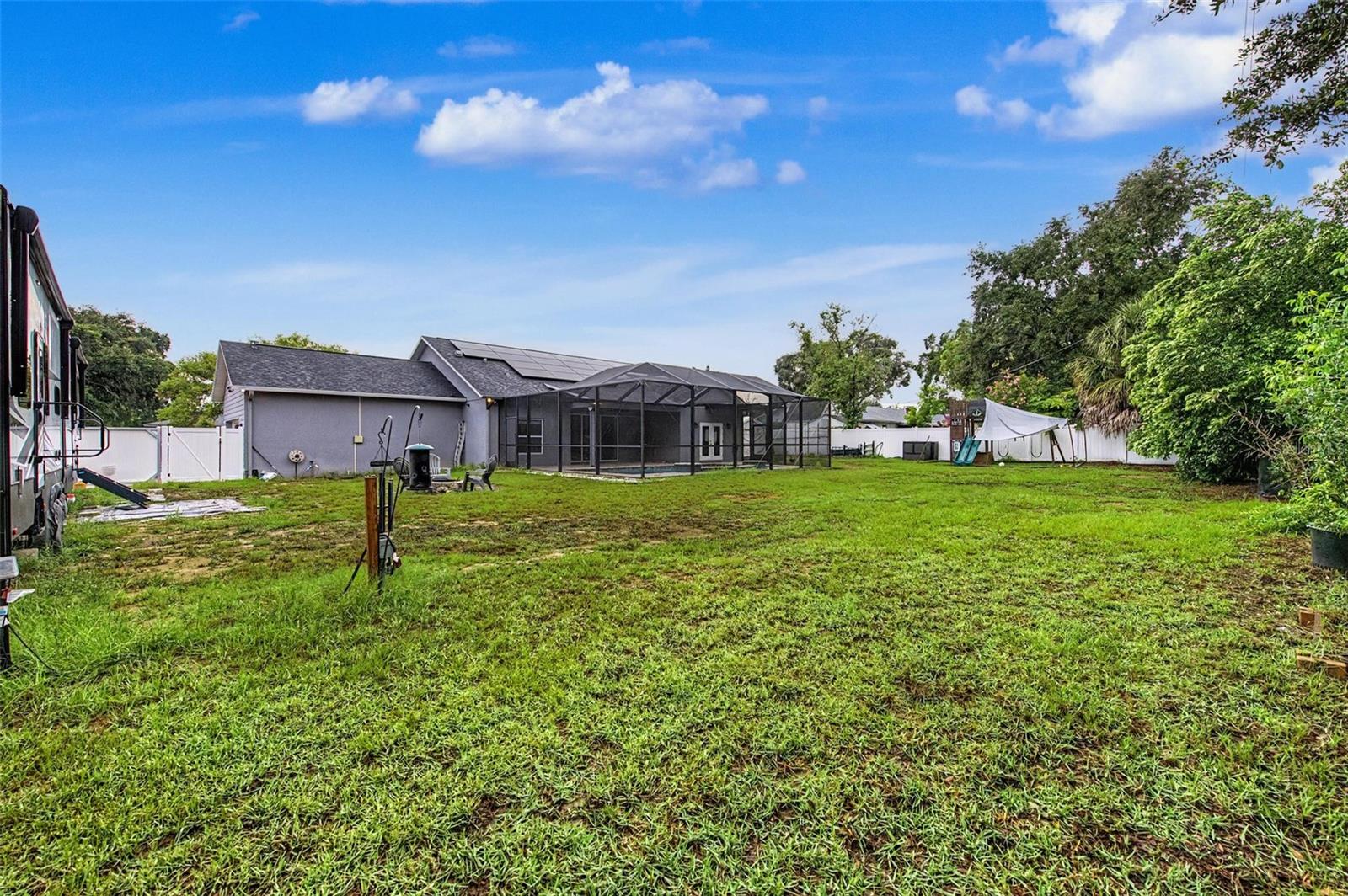 ROYAL CREST ESTATES UNIT 1 - Residential Lease
