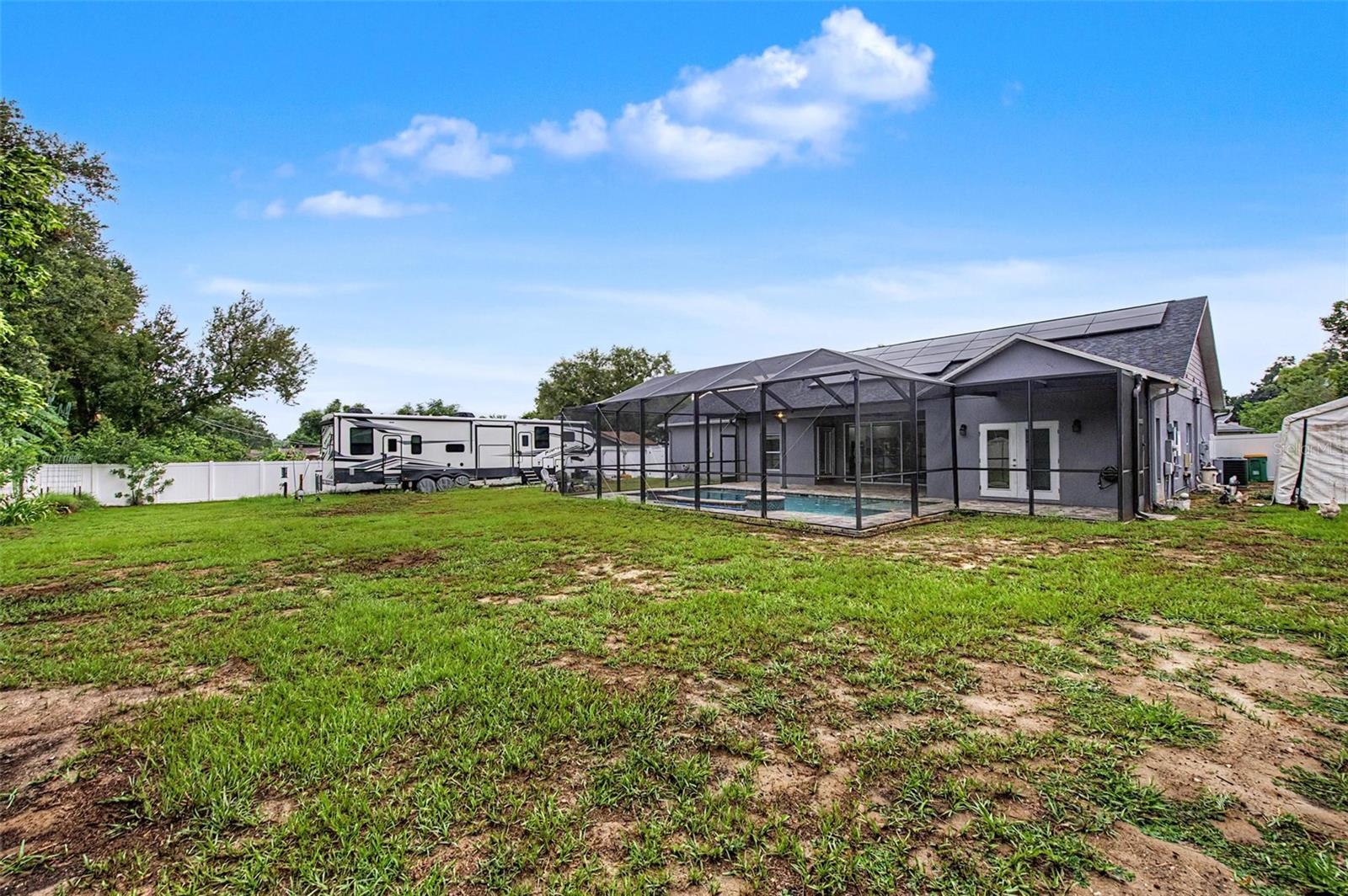 ROYAL CREST ESTATES UNIT 1 - Residential Lease