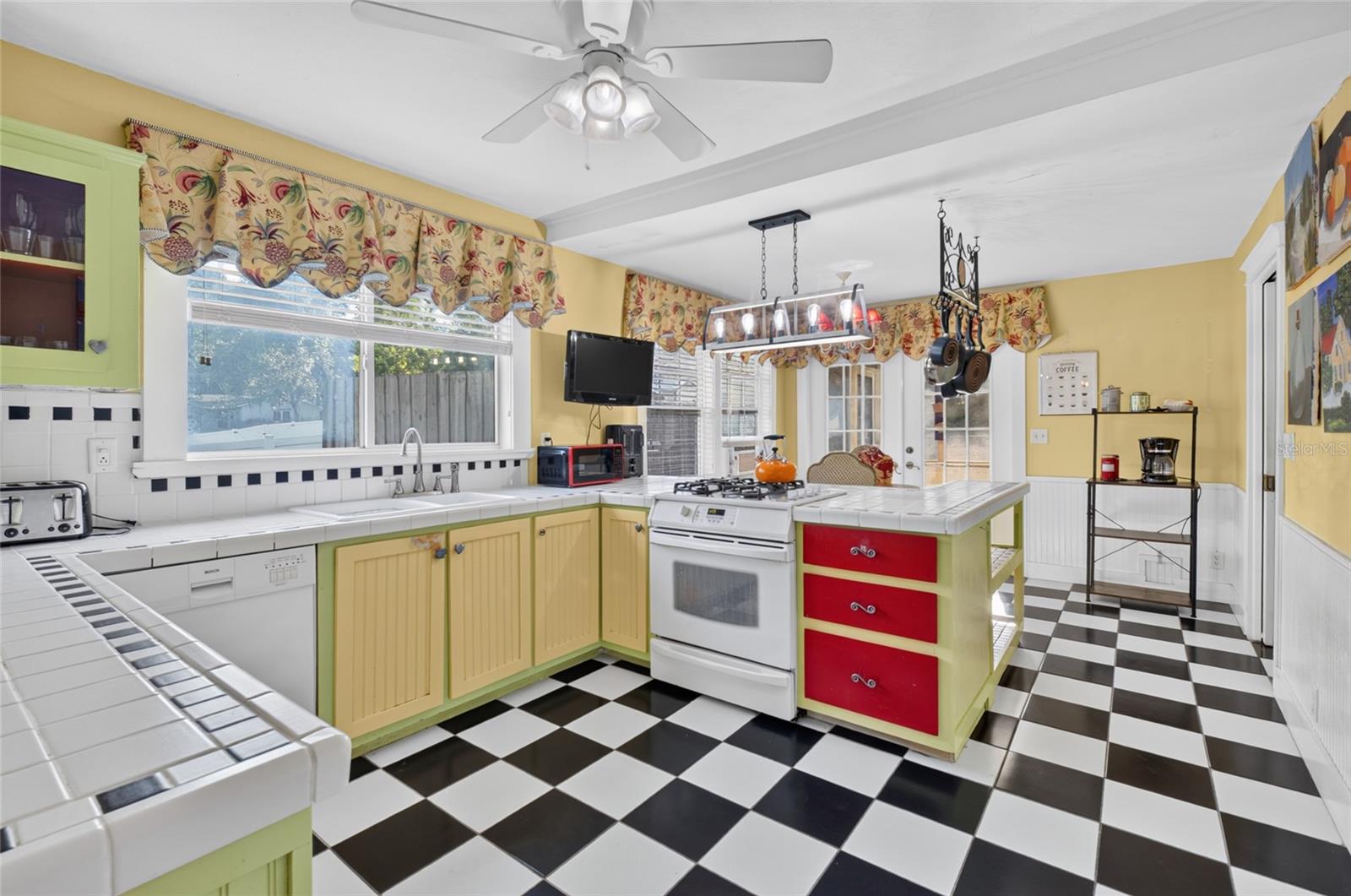 MOUNT DORA ALTA VISTA - Residential