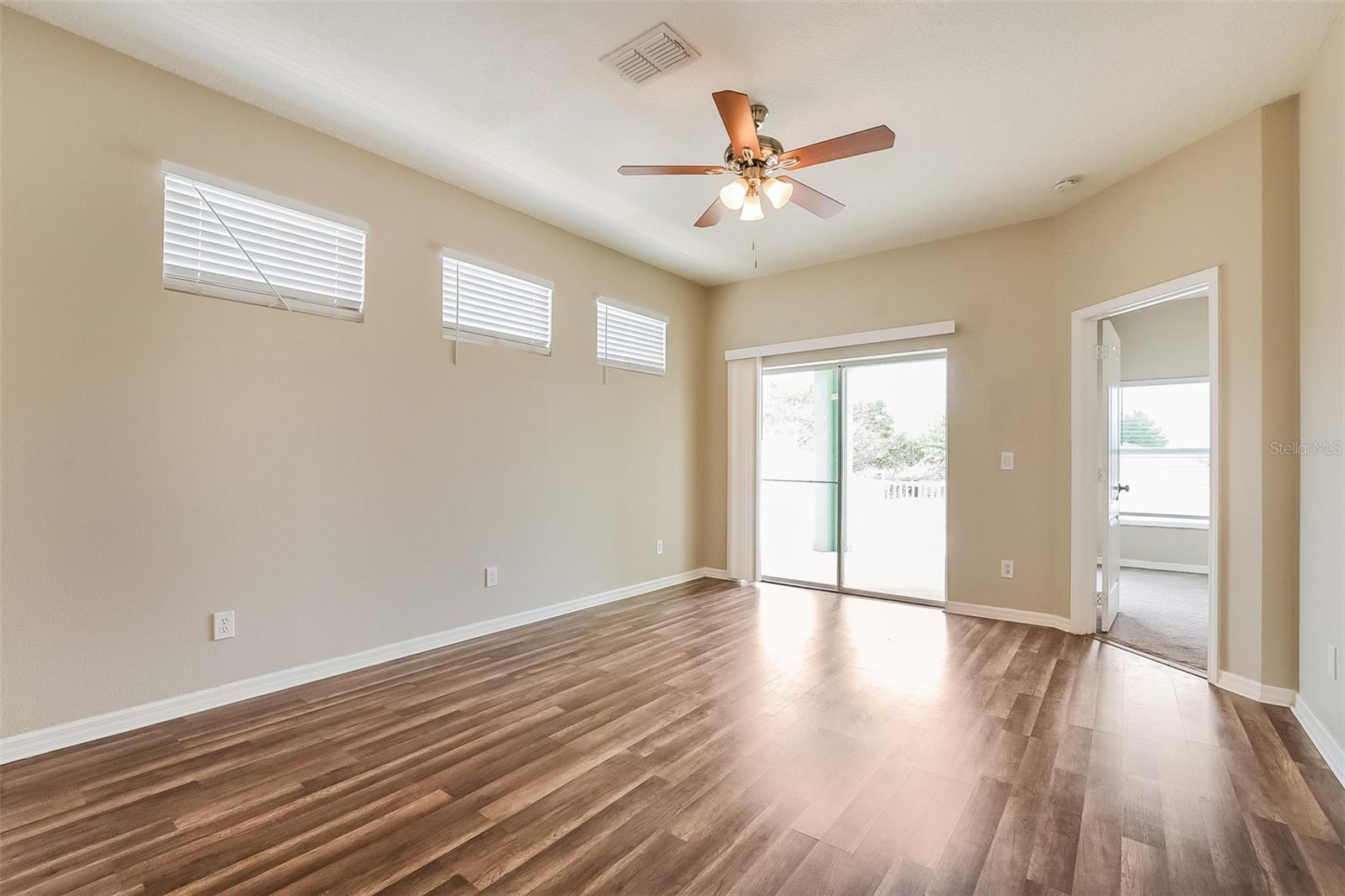 TAVARES PINES AT LAKE SAUNDERS PH 02 - Residential
