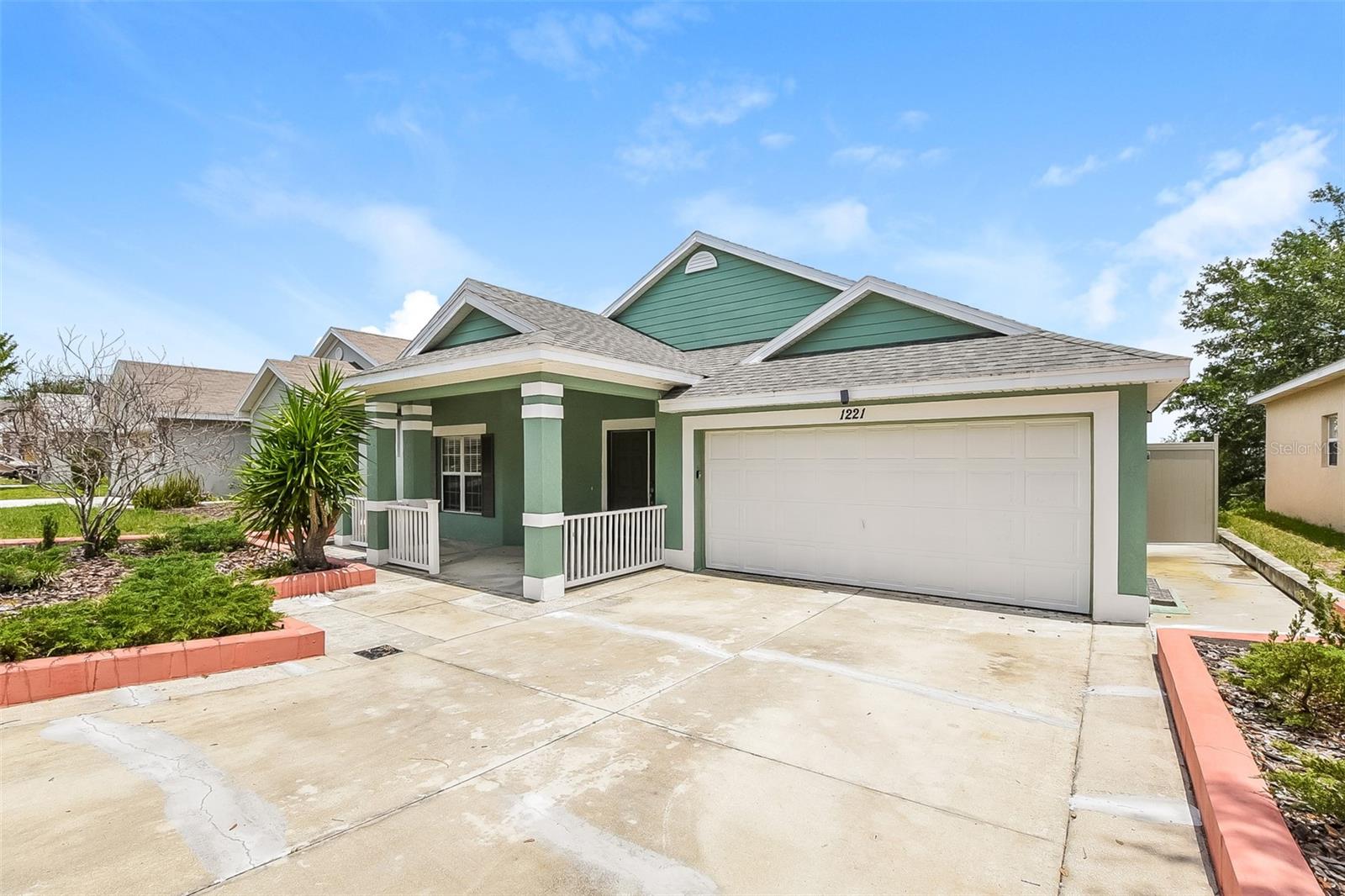 TAVARES PINES AT LAKE SAUNDERS PH 02 - Residential