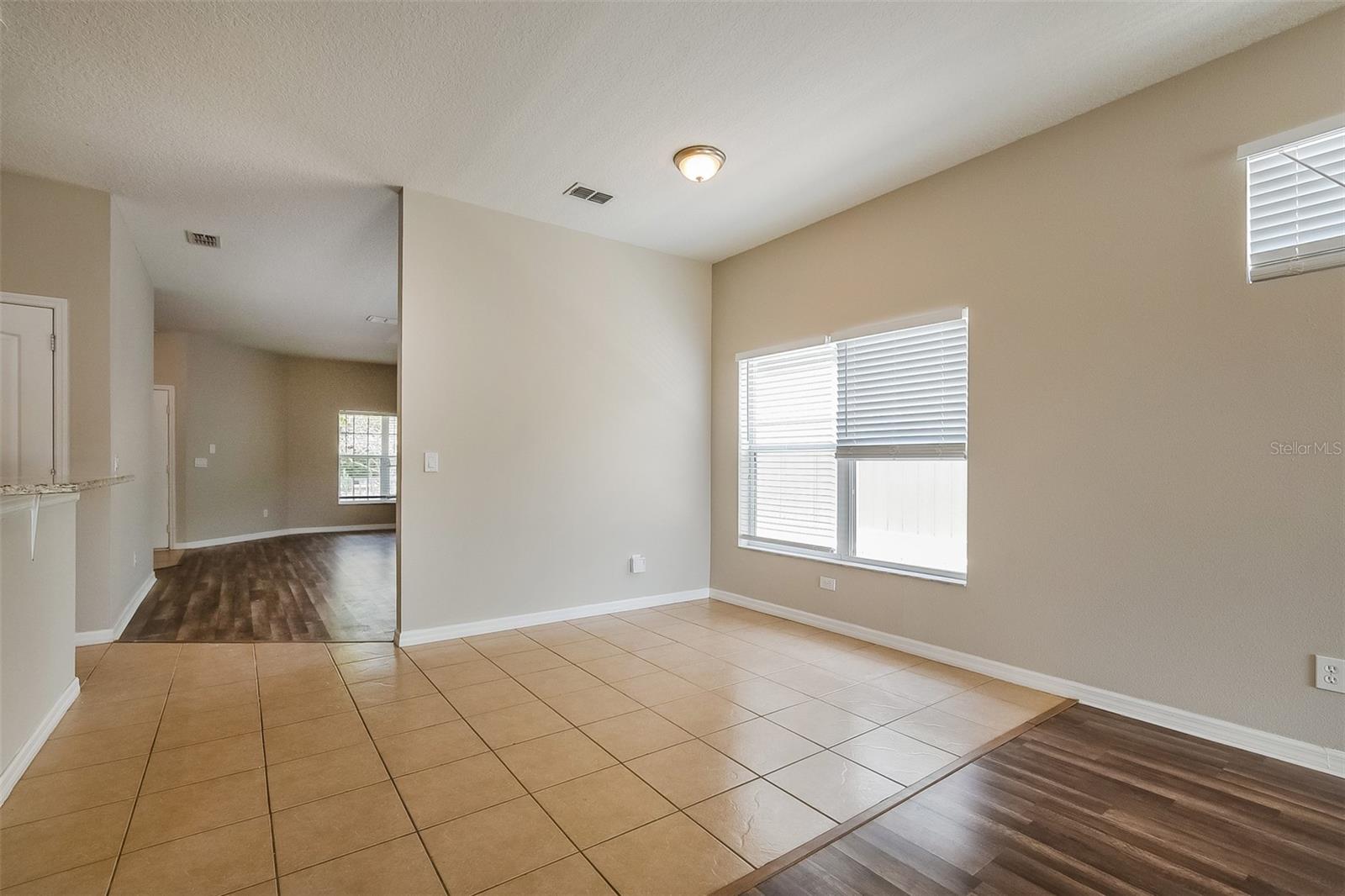 TAVARES PINES AT LAKE SAUNDERS PH 02 - Residential