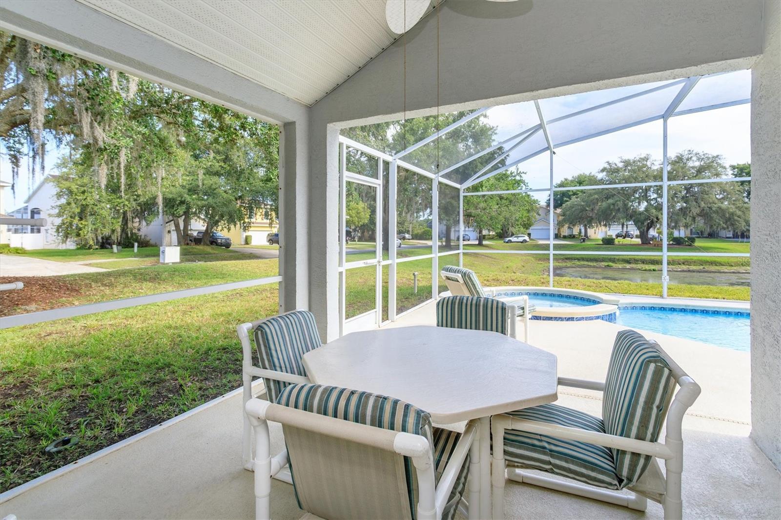PINEWOOD COUNTRY ESTATES - Residential