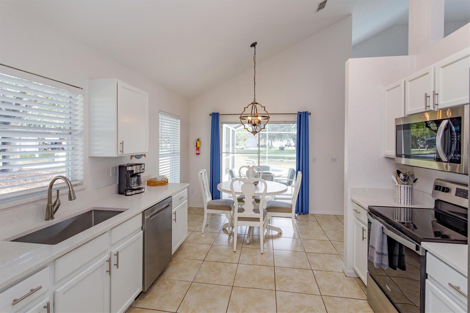 PINEWOOD COUNTRY ESTATES - Residential