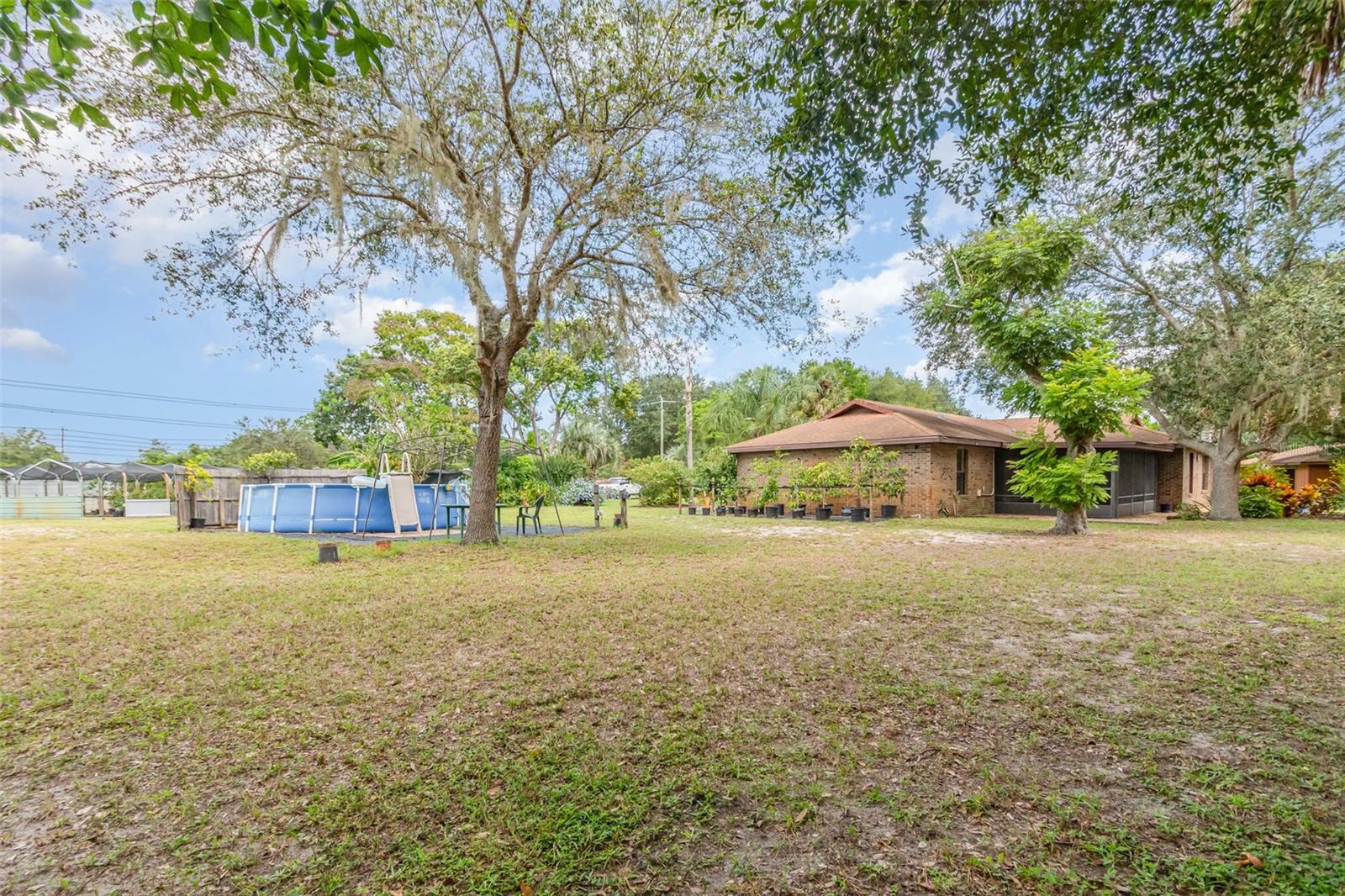 CARNELL 3RD ADD AKA PELLS HILLTOP UNREC - Residential