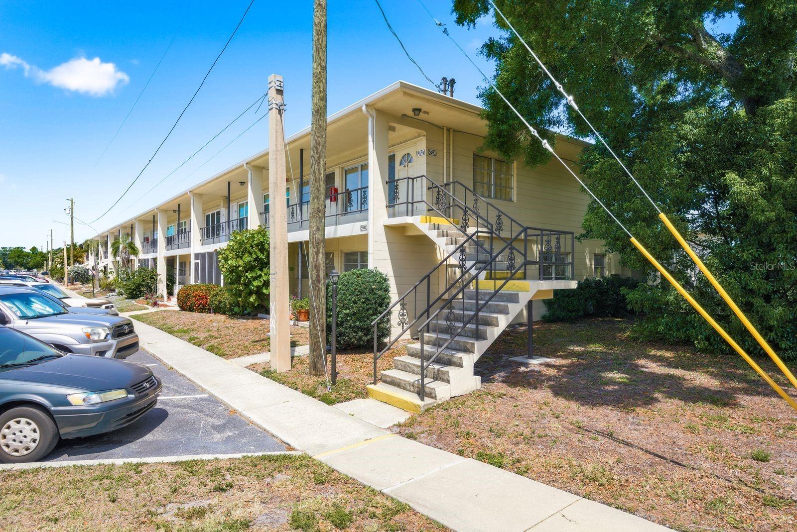 CLEARVIEW OAKS BLDG 15 - Residential