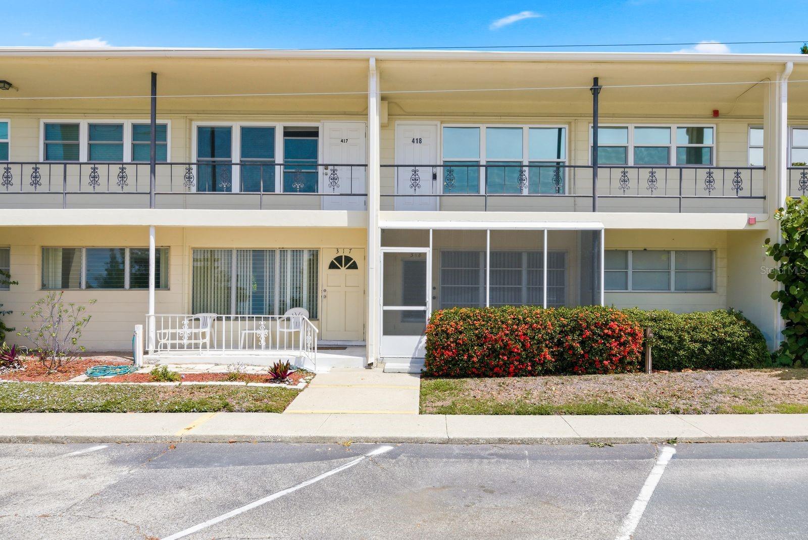 CLEARVIEW OAKS BLDG 15 - Residential