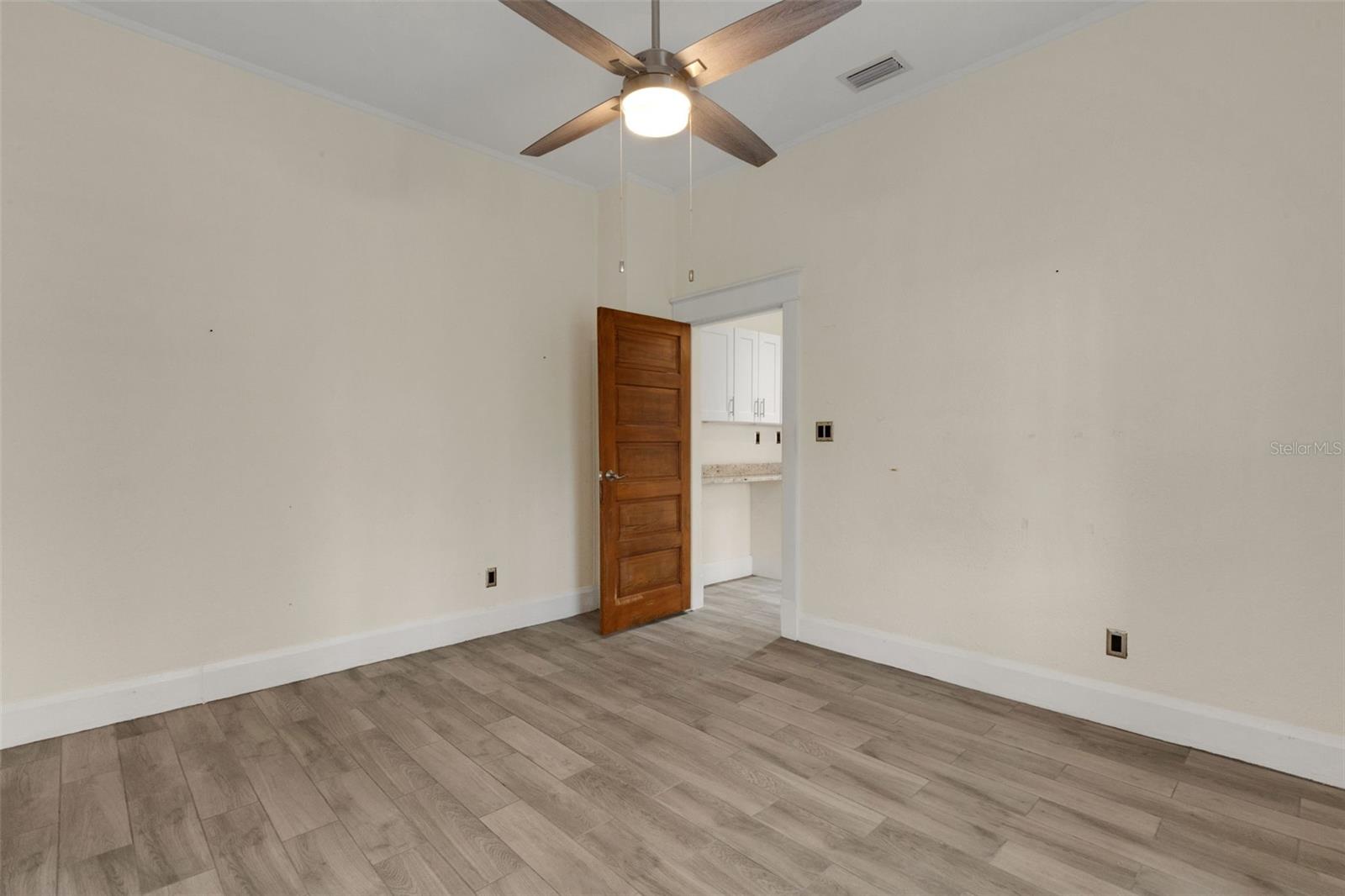 JOHNSONS T H SUB - Residential Income