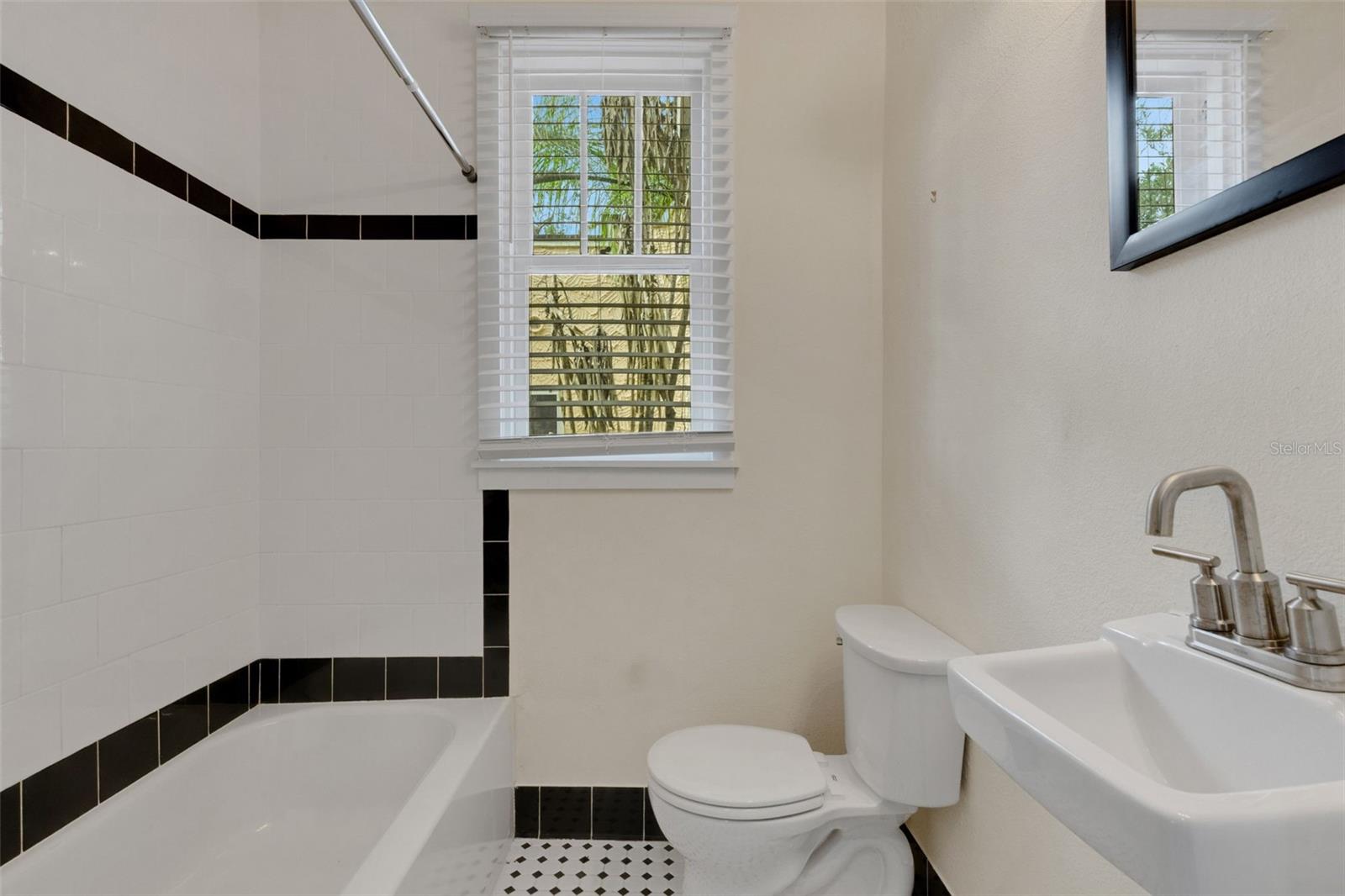 JOHNSONS T H SUB - Residential Income