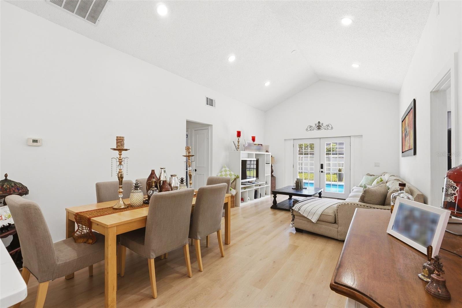 CYPRESS LAKES PH 3 - Residential