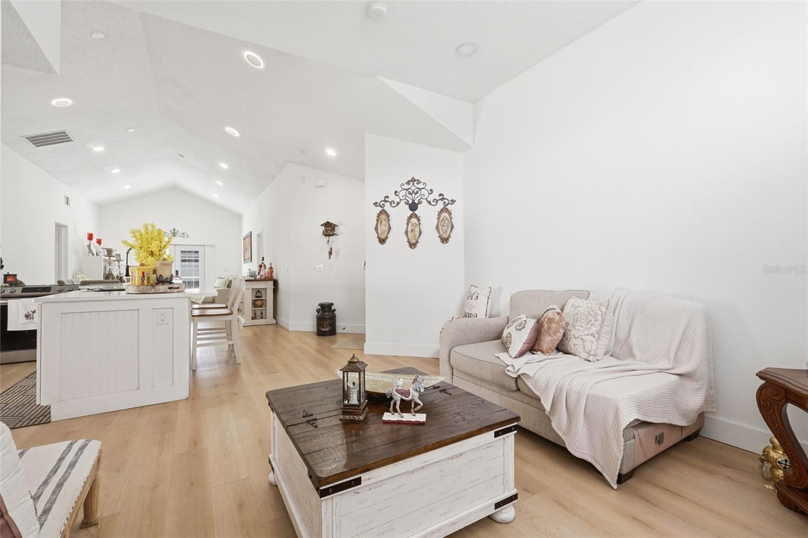 CYPRESS LAKES PH 3 - Residential