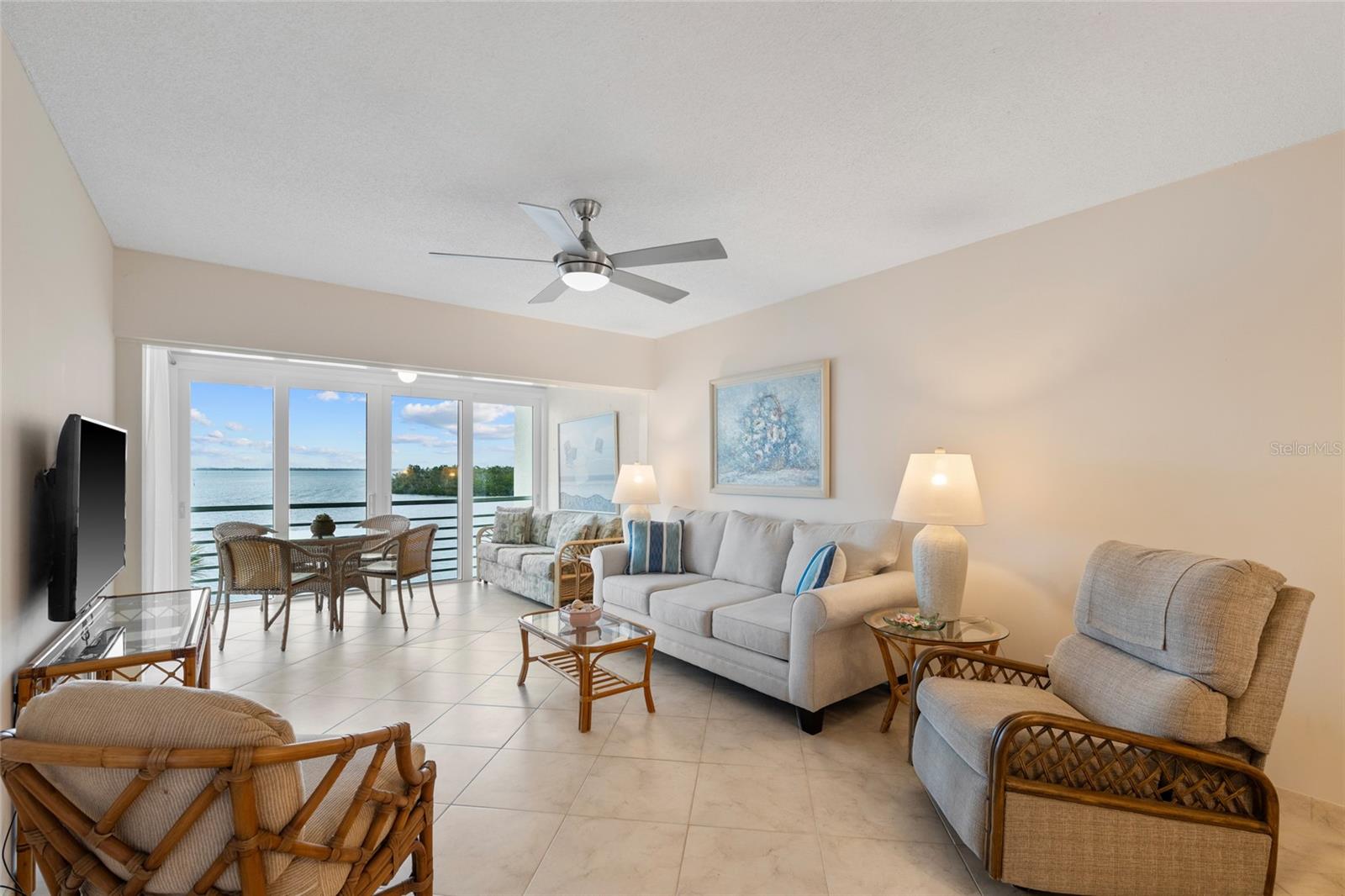 LONGBOAT HARBOUR - Residential