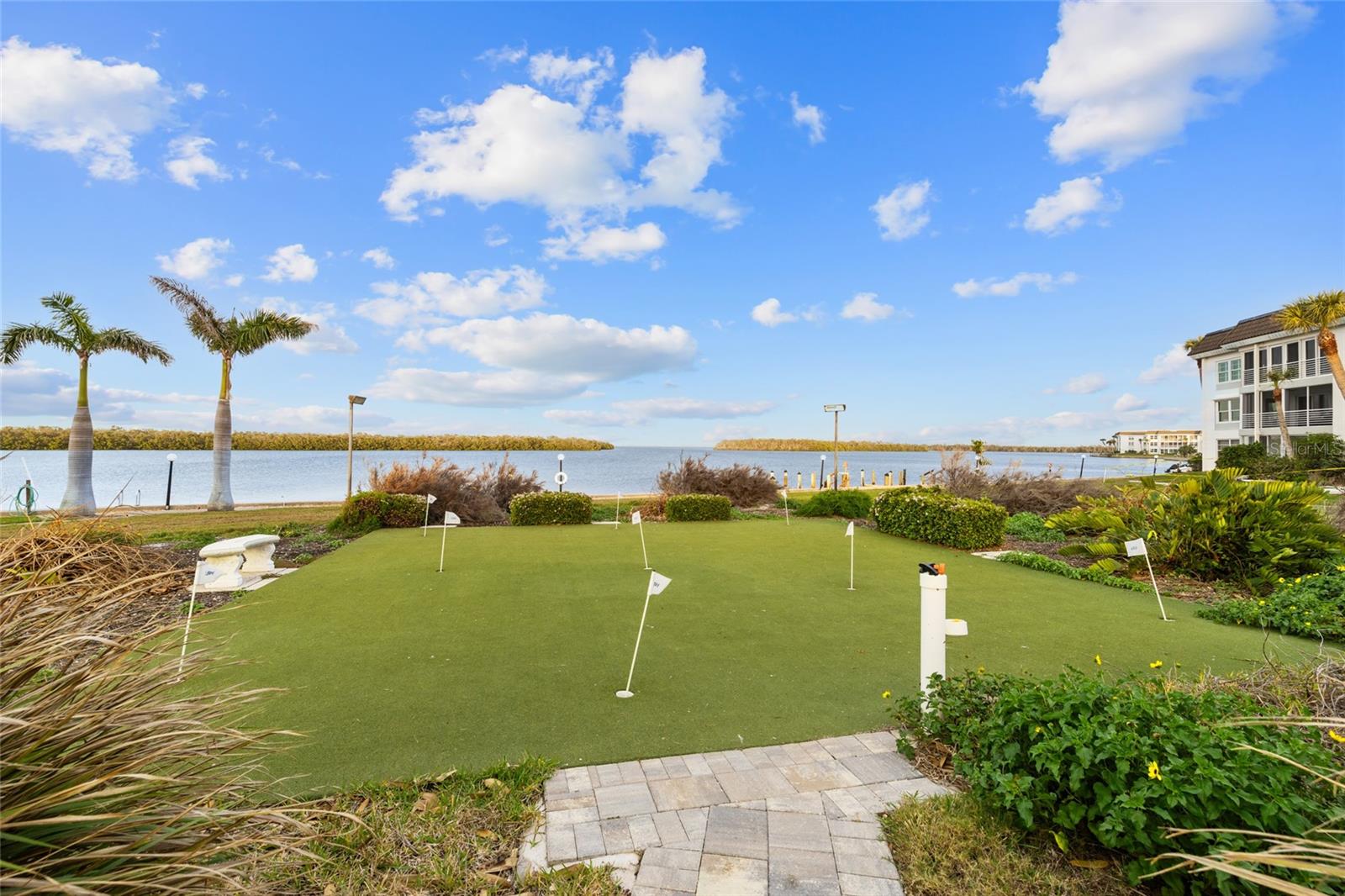 LONGBOAT HARBOUR - Residential