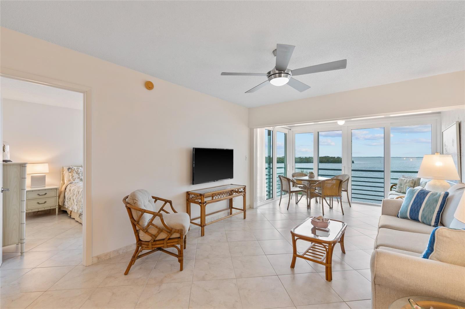 LONGBOAT HARBOUR - Residential