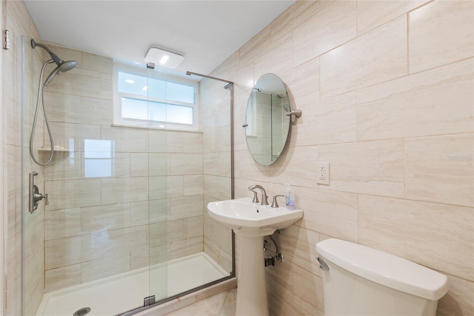 LONGBOAT HARBOUR - Residential