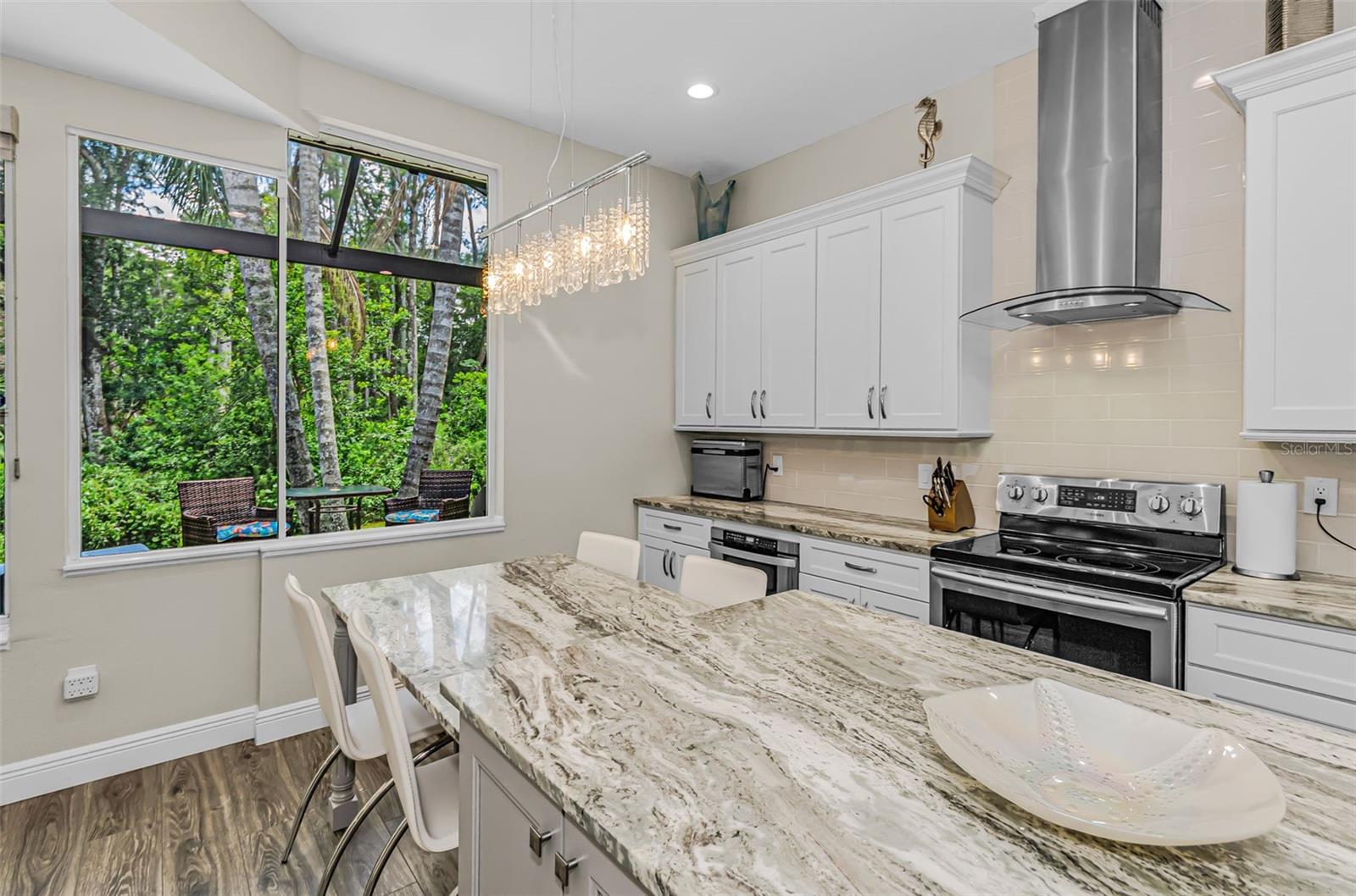 PARCEL B - THE PINNACLE - Residential