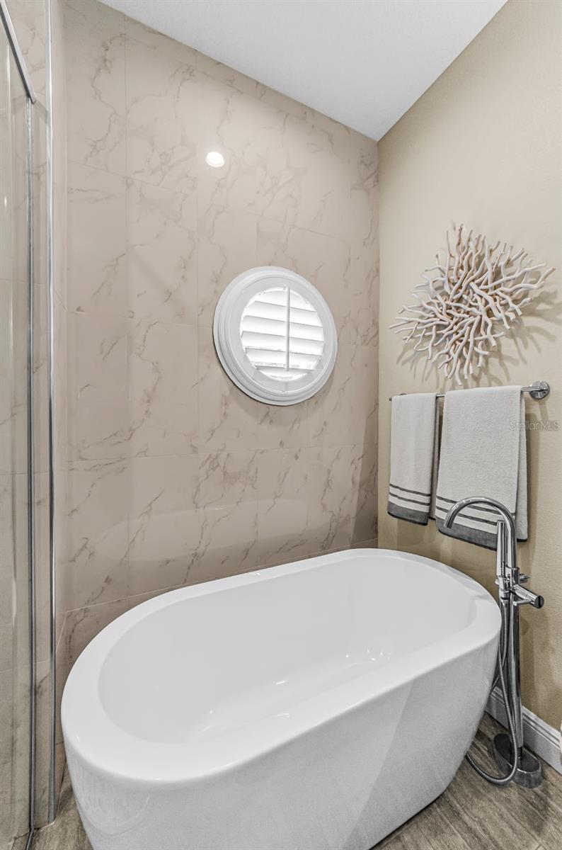 PARCEL B - THE PINNACLE - Residential