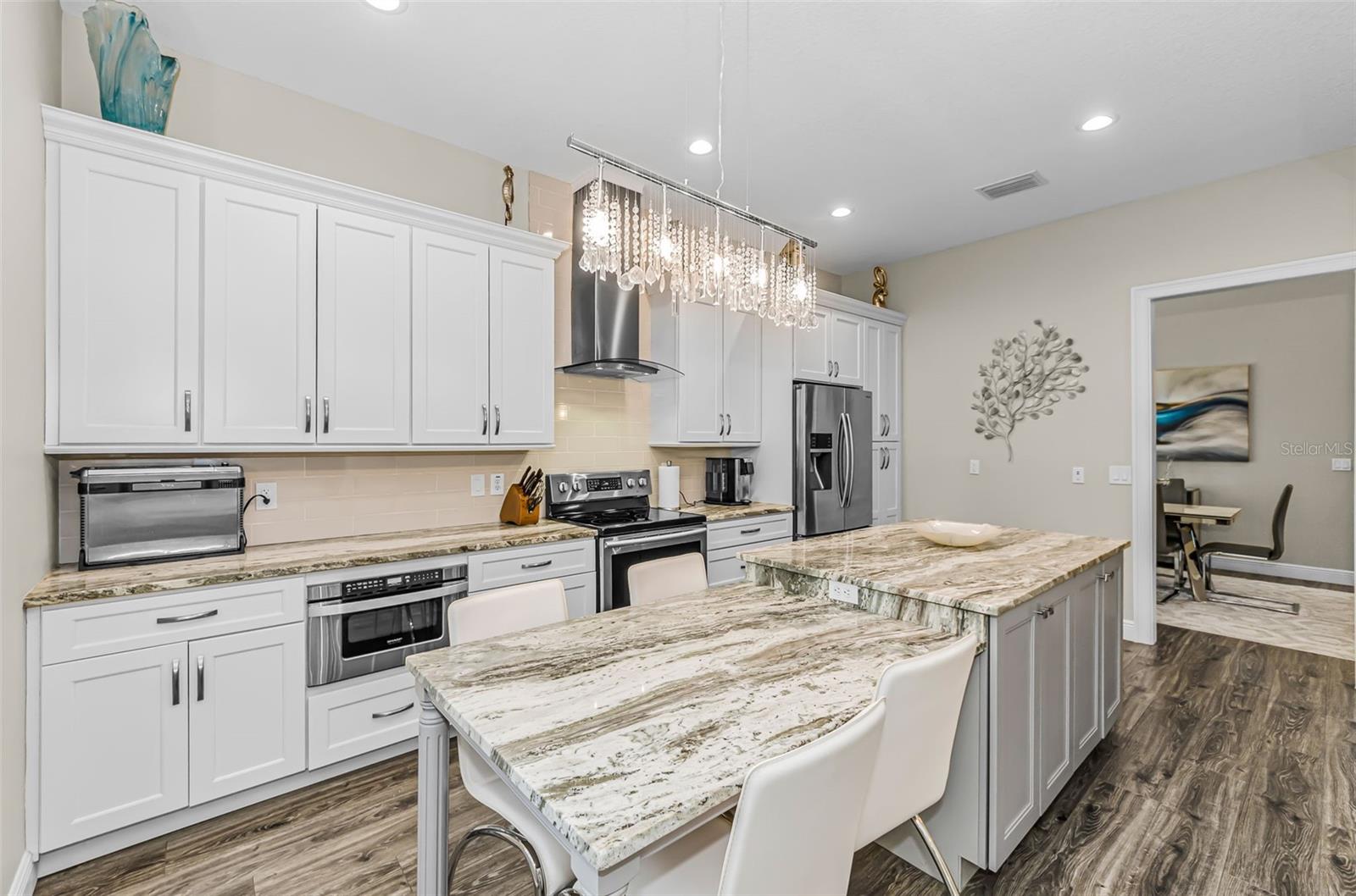 PARCEL B - THE PINNACLE - Residential
