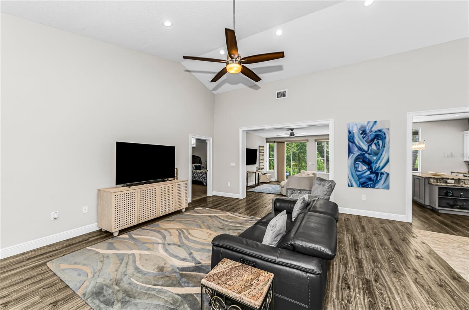 PARCEL B - THE PINNACLE - Residential