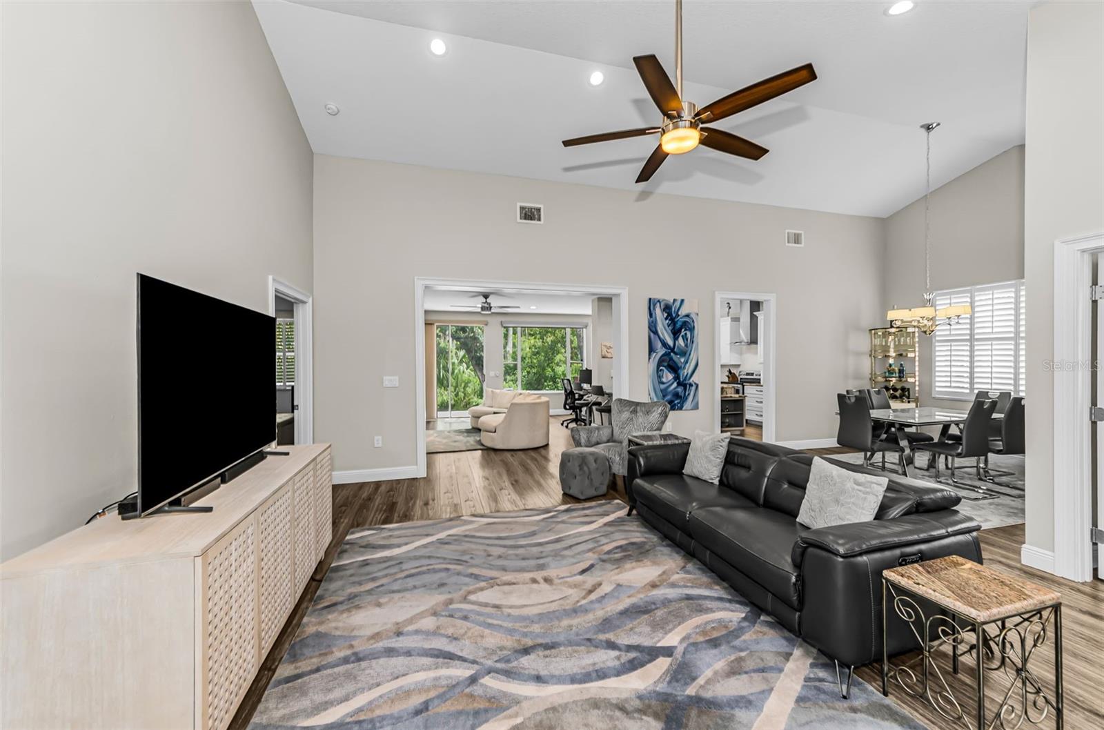 PARCEL B - THE PINNACLE - Residential