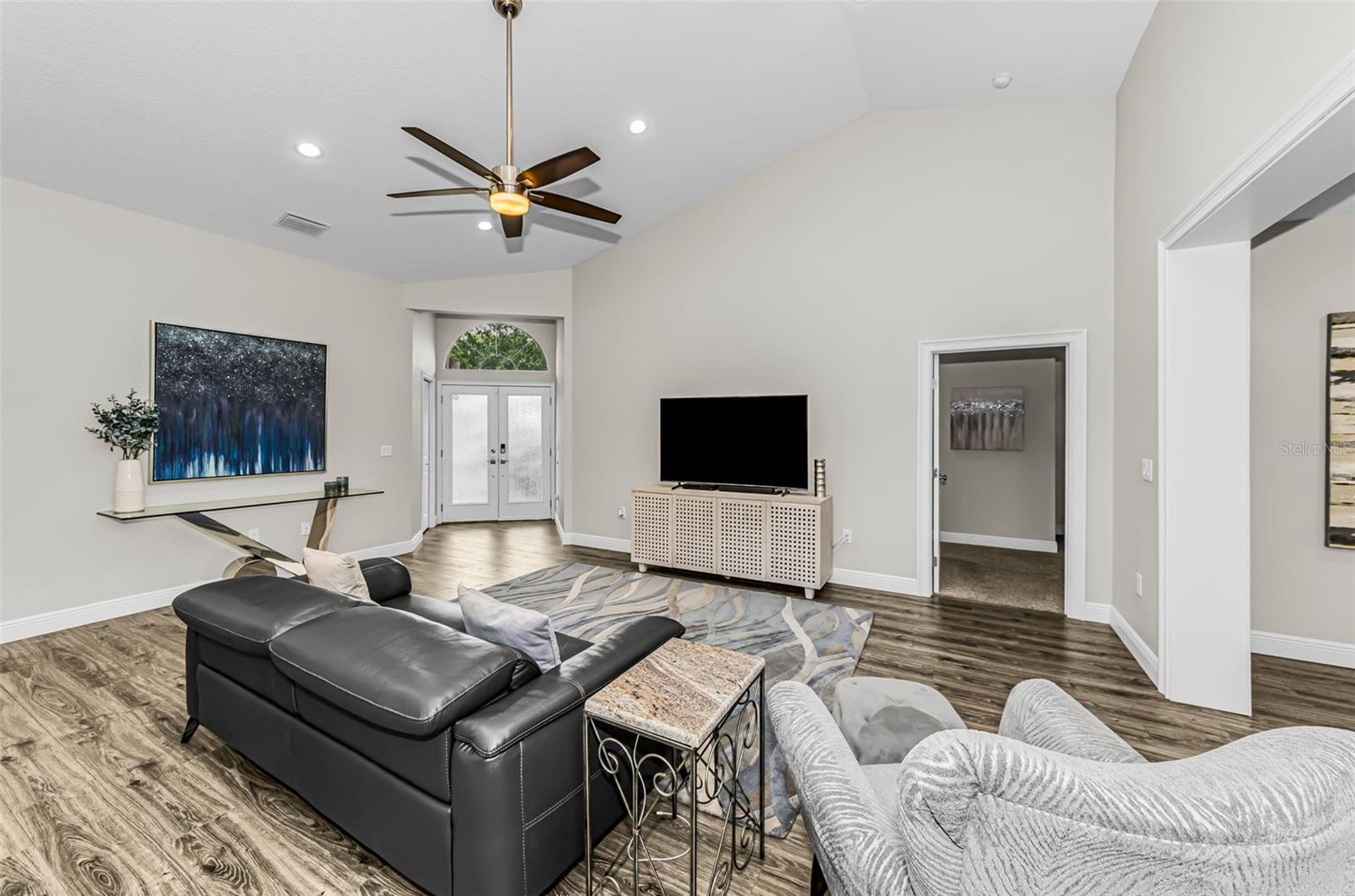 PARCEL B - THE PINNACLE - Residential